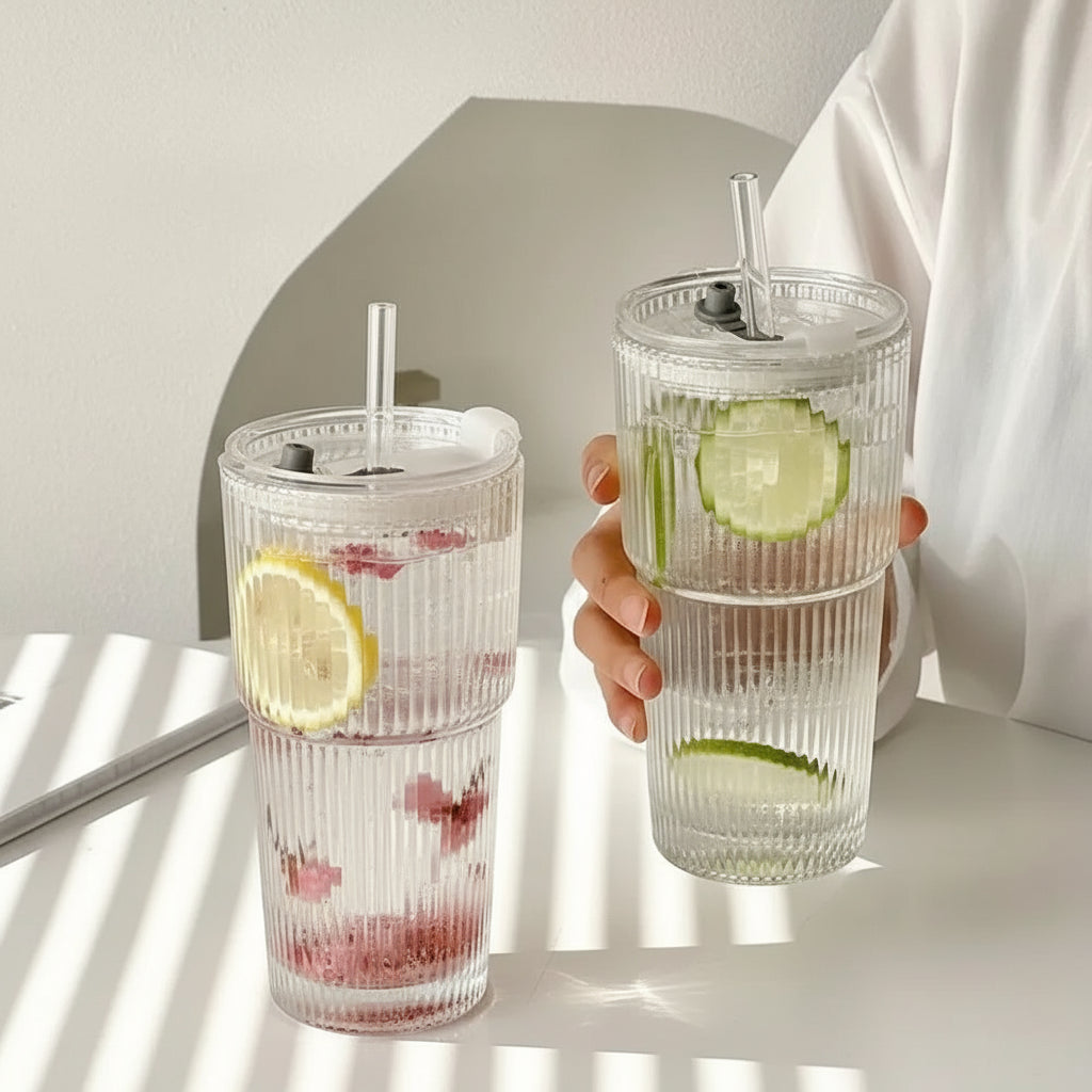 Lunéra – Verre Rayé 600 ml avec Couvercle & Paille Réutilisable pour Boissons Froides